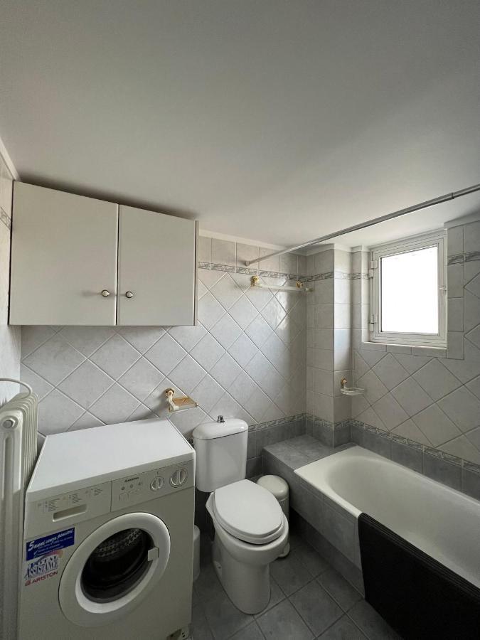Anastasis House Apartment เอเธนส์ ภายนอก รูปภาพ